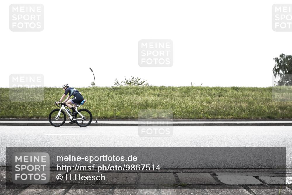 21.06.2026 - 29. Vierlanden-Triathlon H.Heesch http://msf.ph/oto/9867514 21.06.2026 10:34:37 Radfahren 92, 118, 119, 141, 178, 227, 350, 363, 414, 554, 560 meine-sportfotos.de