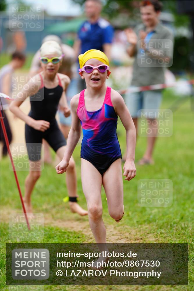 21.06.2026 - 29. Vierlanden-Triathlon LAZAROV Photography http://msf.ph/oto/9867530 21.06.2026 15:02:41 Schwimmen  meine-sportfotos.de
