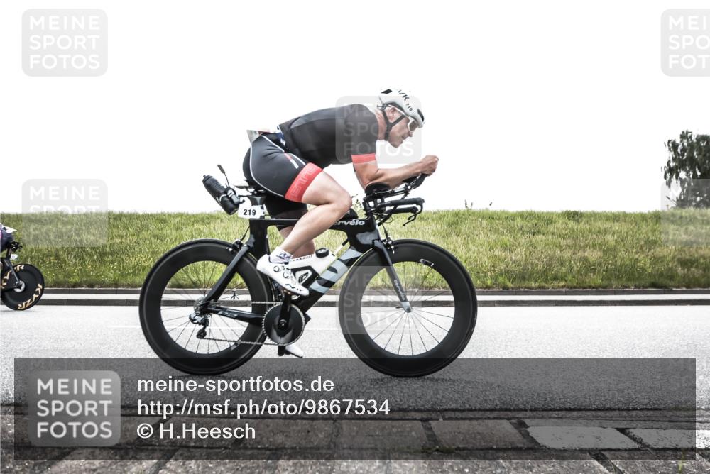 21.06.2026 - 29. Vierlanden-Triathlon H.Heesch http://msf.ph/oto/9867534 21.06.2026 10:34:47 Radfahren 122, 155, 166, 219, 414, 560 meine-sportfotos.de