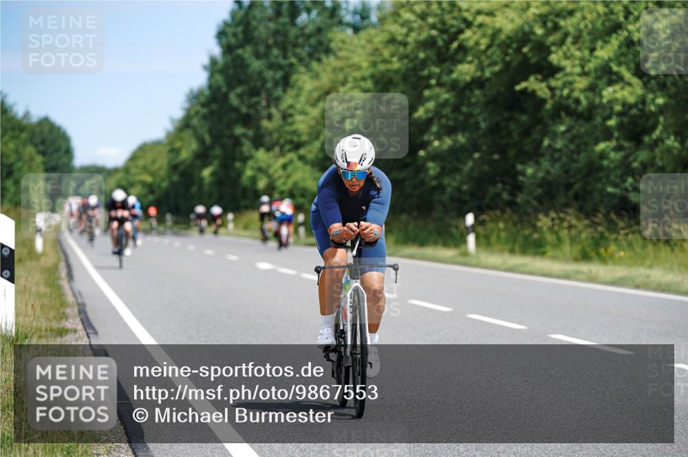 21.06.2026 - Viking Triathlon Michael Burmester http://msf.ph/oto/9867553 21.06.2026 12:18:50 Radfahren 31, 52, 80, 170, 217, 233, 323, 325, 371, 452, 496, 516 meine-sportfotos.de