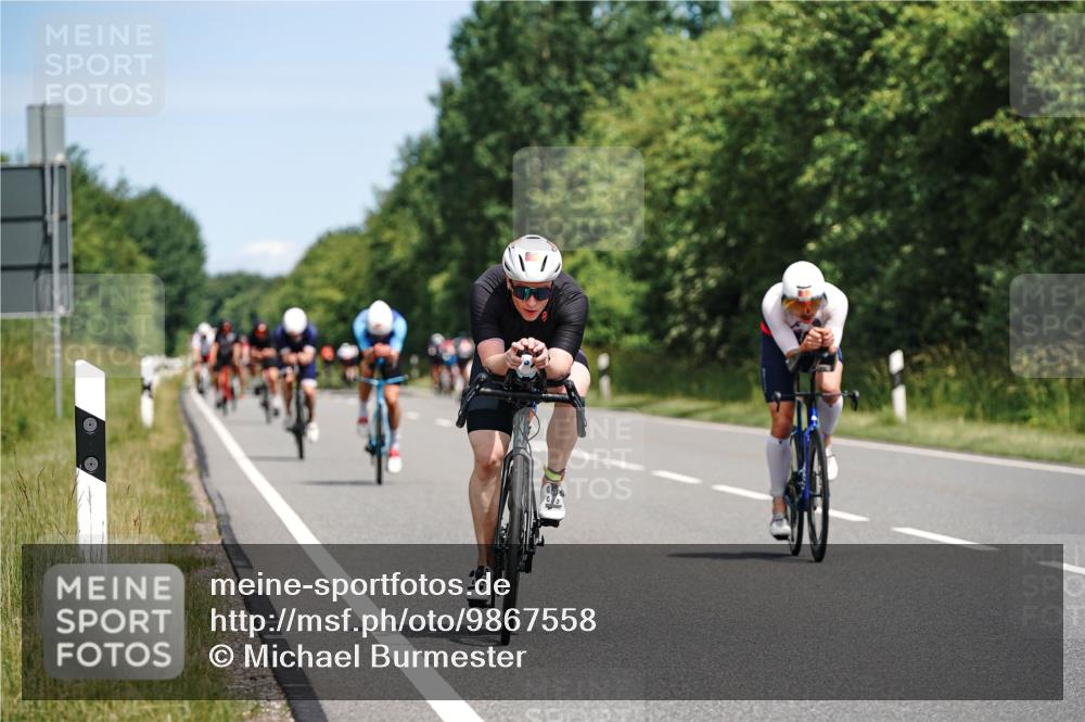 21.06.2026 - Viking Triathlon Michael Burmester http://msf.ph/oto/9867558 21.06.2026 12:18:54 Radfahren 31, 52, 80, 170, 217, 233, 323, 325, 371, 452, 496, 516, 517 meine-sportfotos.de