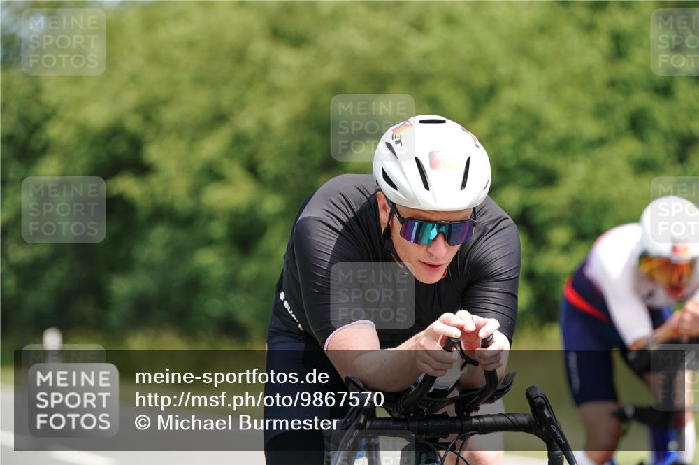 21.06.2026 - Viking Triathlon Michael Burmester http://msf.ph/oto/9867570 21.06.2026 12:18:56 Radfahren 31, 52, 170, 217, 233, 323, 325, 371, 452, 496, 516, 517 meine-sportfotos.de