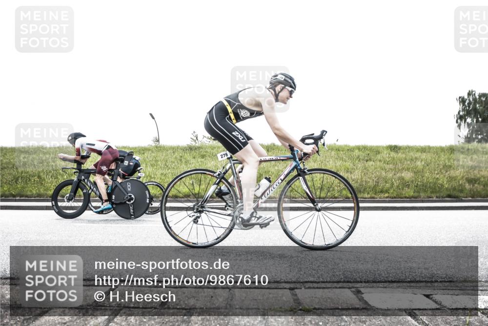 21.06.2026 - 29. Vierlanden-Triathlon H.Heesch http://msf.ph/oto/9867610 21.06.2026 10:36:02 Radfahren 9, 10, 25, 26, 34, 60, 88, 104, 186, 243, 278, 420 meine-sportfotos.de