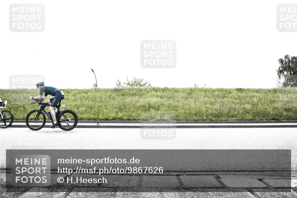 21.06.2026 - 29. Vierlanden-Triathlon H.Heesch http://msf.ph/oto/9867626 21.06.2026 10:36:10 Radfahren 104, 243, 376, 589 meine-sportfotos.de