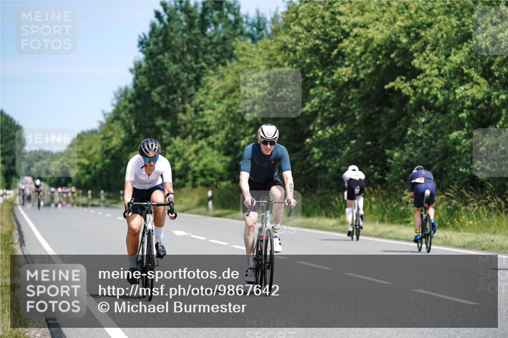 21.06.2026 - Viking Triathlon Michael Burmester http://msf.ph/oto/9867642 21.06.2026 12:19:16 Radfahren 39, 171, 209, 325, 425, 443, 472, 517, 648, 648, 656, 662 meine-sportfotos.de