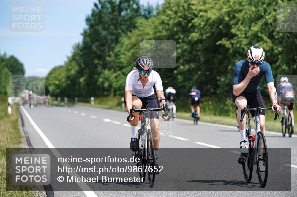21.06.2026 - Viking Triathlon Michael Burmester http://msf.ph/oto/9867652 21.06.2026 12:19:17 Radfahren 39, 171, 209, 425, 443, 472, 517, 648, 648, 656, 662 meine-sportfotos.de