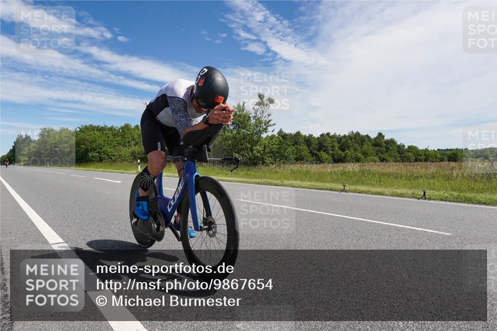 21.06.2026 - Viking Triathlon Michael Burmester http://msf.ph/oto/9867654 21.06.2026 11:40:38 Radfahren 7, 155, 161, 260, 342, 366, 425, 445, 465, 475, 554 meine-sportfotos.de