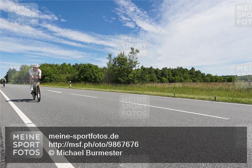 21.06.2026 - Viking Triathlon Michael Burmester http://msf.ph/oto/9867676 21.06.2026 11:40:47 Radfahren 155, 260, 317, 366, 445, 465, 467 meine-sportfotos.de