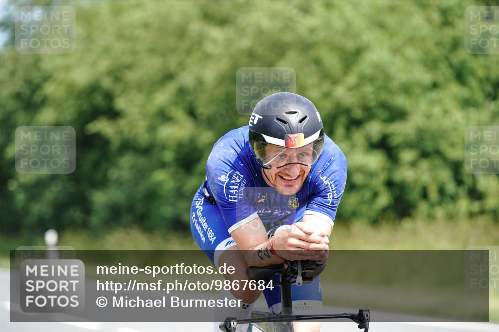 21.06.2026 - Viking Triathlon Michael Burmester http://msf.ph/oto/9867684 21.06.2026 12:19:45 Radfahren 30, 42, 133, 144, 231, 343, 421, 441, 443 meine-sportfotos.de