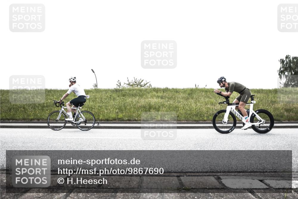 21.06.2026 - 29. Vierlanden-Triathlon H.Heesch http://msf.ph/oto/9867690 21.06.2026 10:37:22 Radfahren 7, 161, 216, 272, 345, 379 meine-sportfotos.de