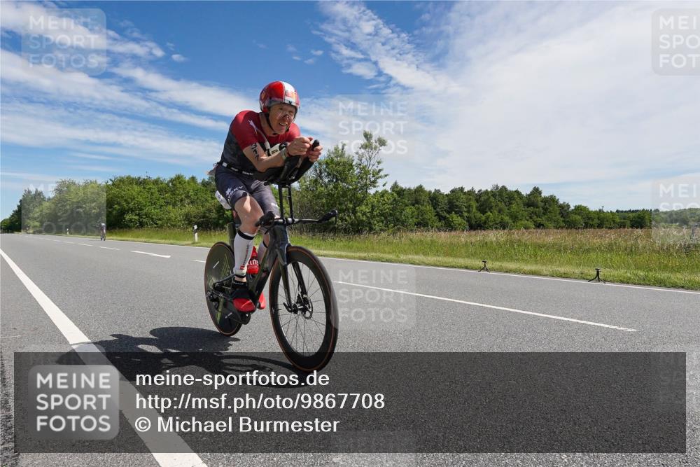 21.06.2026 - Viking Triathlon Michael Burmester http://msf.ph/oto/9867708 21.06.2026 11:40:55 Radfahren 96, 155, 260, 287, 317, 317, 366, 445, 467 meine-sportfotos.de