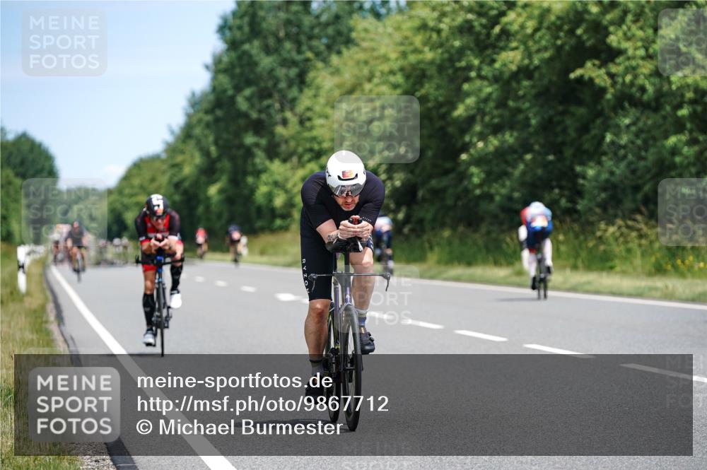 21.06.2026 - Viking Triathlon Michael Burmester http://msf.ph/oto/9867712 21.06.2026 12:20:40 Radfahren 51, 190, 213, 344, 345, 379, 398, 607, 609 meine-sportfotos.de
