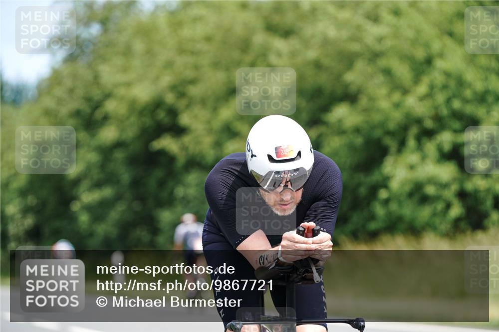 21.06.2026 - Viking Triathlon Michael Burmester http://msf.ph/oto/9867721 21.06.2026 12:20:41 Radfahren 51, 190, 213, 344, 345, 375, 379, 398, 607, 609 meine-sportfotos.de