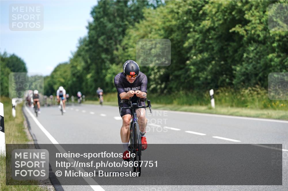 21.06.2026 - Viking Triathlon Michael Burmester http://msf.ph/oto/9867751 21.06.2026 12:20:54 Radfahren 13, 339, 344, 375, 395, 398, 400, 607, 628, 643 meine-sportfotos.de