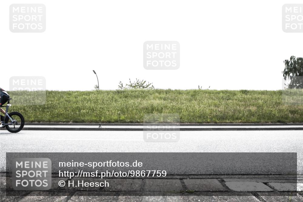 21.06.2026 - 29. Vierlanden-Triathlon H.Heesch http://msf.ph/oto/9867759 21.06.2026 10:38:16 Radfahren 371, 425 meine-sportfotos.de