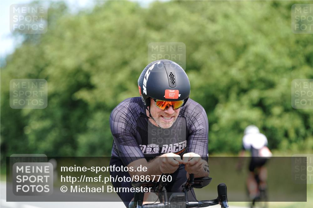 21.06.2026 - Viking Triathlon Michael Burmester http://msf.ph/oto/9867760 21.06.2026 12:20:55 Radfahren 13, 339, 344, 375, 395, 398, 400, 607, 628, 643 meine-sportfotos.de