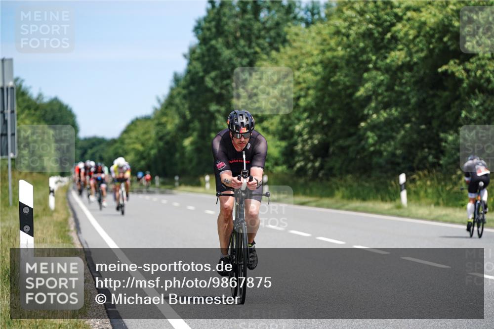 21.06.2026 - Viking Triathlon Michael Burmester http://msf.ph/oto/9867875 21.06.2026 12:21:44 Radfahren 100, 100, 102, 202, 214, 234, 321, 324, 341, 399, 465, 469, 475, 505, 508, 533, 624, 632, 650 meine-sportfotos.de