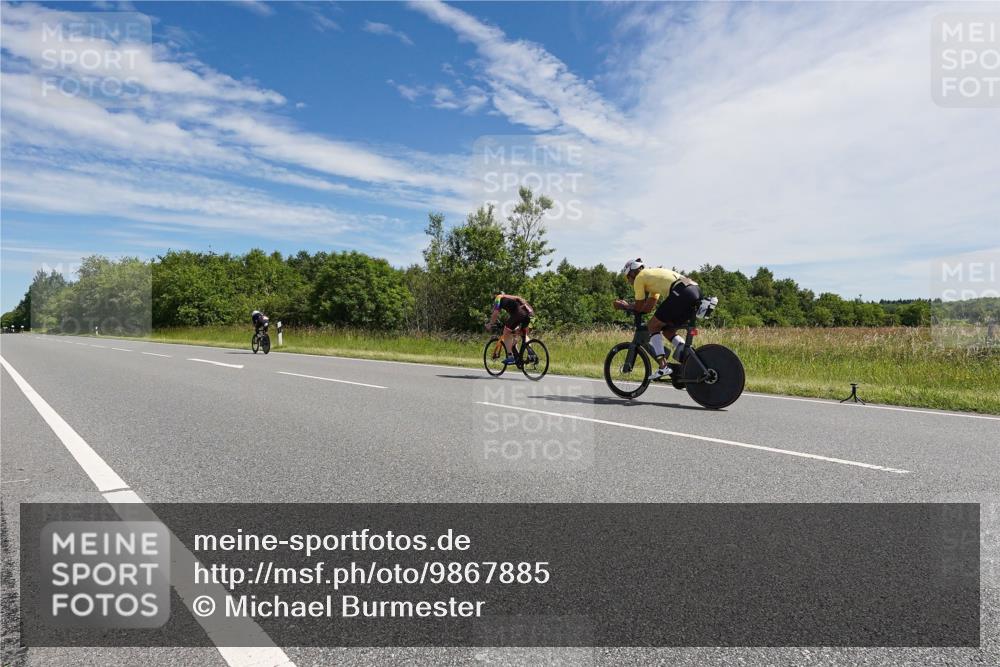 21.06.2026 - Viking Triathlon Michael Burmester http://msf.ph/oto/9867885 21.06.2026 11:42:46 Radfahren 16, 53, 90, 116, 118, 132, 226, 397, 634, 645, 661 meine-sportfotos.de