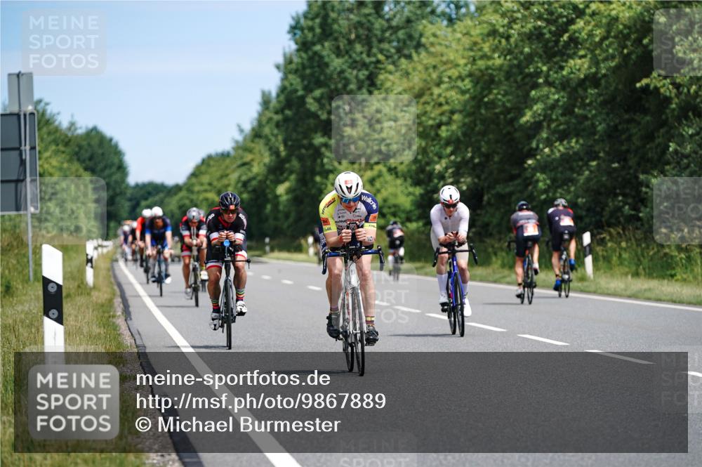 21.06.2026 - Viking Triathlon Michael Burmester http://msf.ph/oto/9867889 21.06.2026 12:21:49 Radfahren 41, 86, 100, 100, 102, 202, 234, 243, 321, 324, 341, 465, 469, 475, 505, 533, 624, 632, 645, 668, 670 meine-sportfotos.de