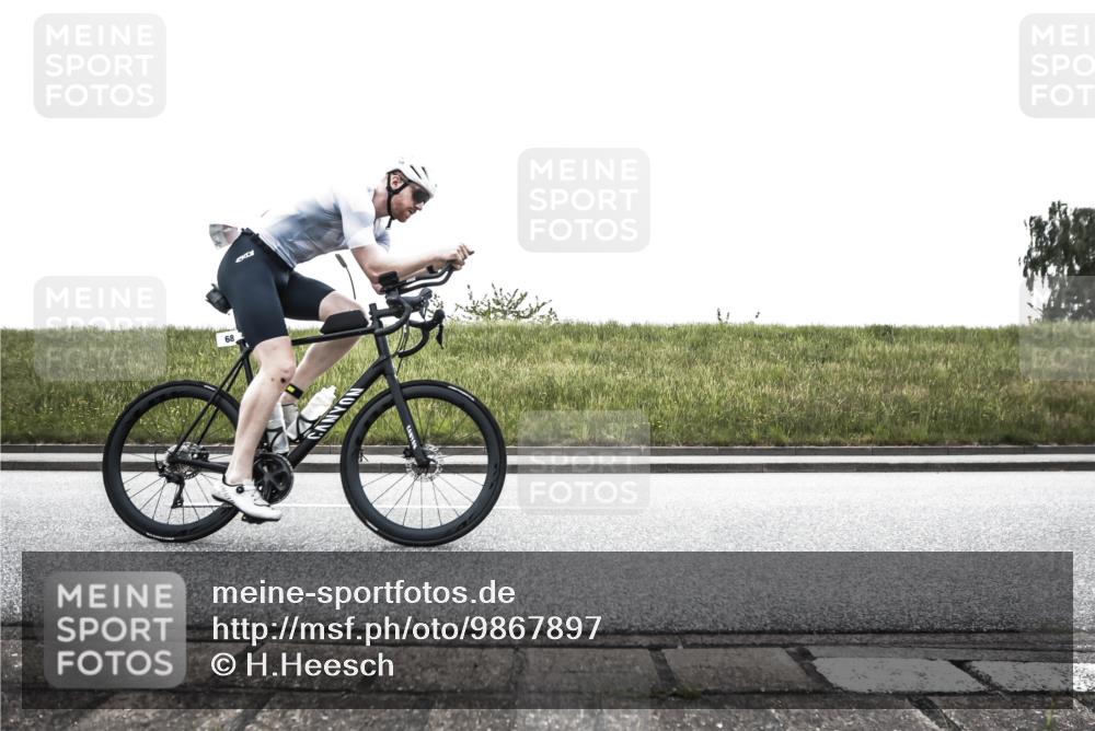 21.06.2026 - 29. Vierlanden-Triathlon H.Heesch http://msf.ph/oto/9867897 21.06.2026 10:41:50 Radfahren 68, 195 meine-sportfotos.de