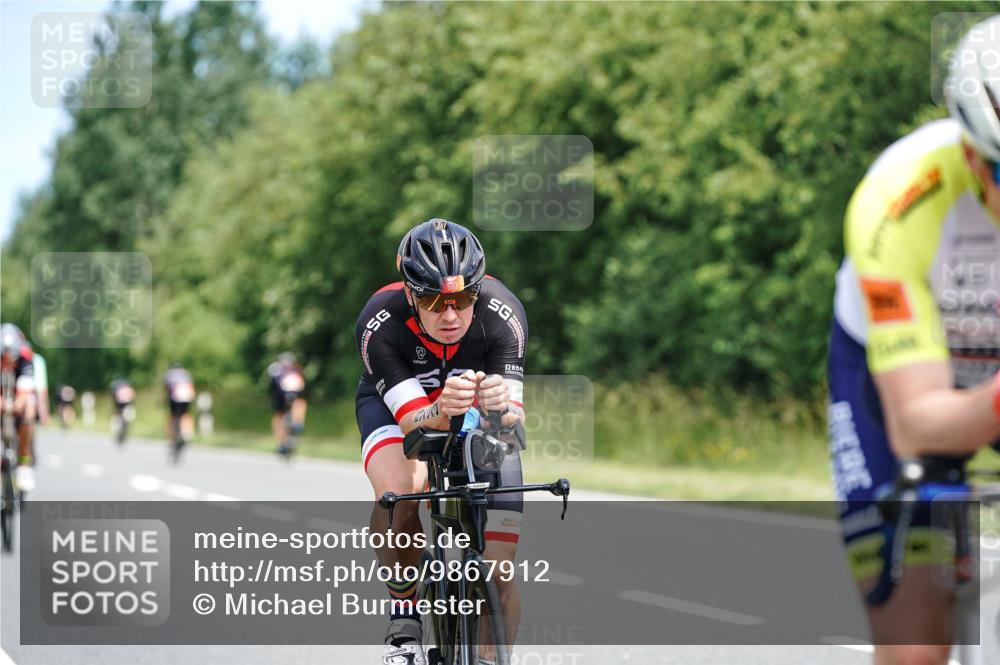 21.06.2026 - Viking Triathlon Michael Burmester http://msf.ph/oto/9867912 21.06.2026 12:21:51 Radfahren 41, 53, 83, 86, 100, 102, 202, 234, 238, 243, 321, 324, 341, 429, 456, 469, 475, 505, 533, 624, 632, 645, 668, 670 meine-sportfotos.de