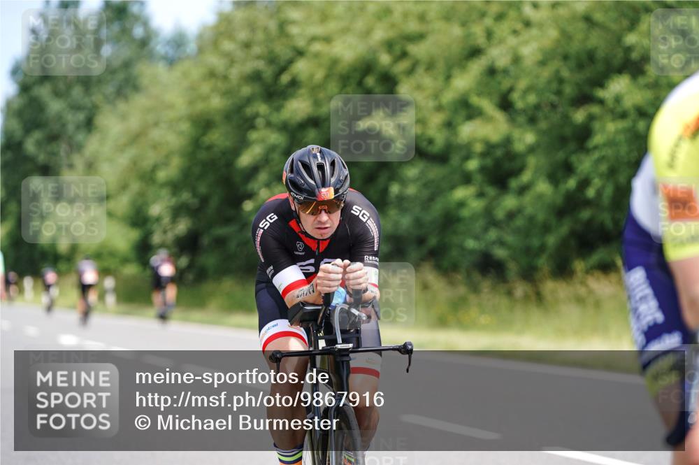 21.06.2026 - Viking Triathlon Michael Burmester http://msf.ph/oto/9867916 21.06.2026 12:21:51 Radfahren 41, 53, 83, 86, 100, 102, 202, 234, 238, 243, 321, 324, 341, 429, 456, 469, 475, 505, 533, 624, 632, 645, 668, 670 meine-sportfotos.de