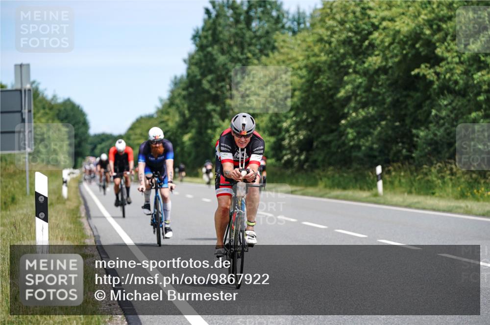 21.06.2026 - Viking Triathlon Michael Burmester http://msf.ph/oto/9867922 21.06.2026 12:21:53 Radfahren 41, 53, 83, 86, 100, 102, 202, 205, 219, 238, 239, 243, 321, 324, 341, 429, 456, 467, 469, 475, 505, 533, 624, 632, 645, 668, 670 meine-sportfotos.de