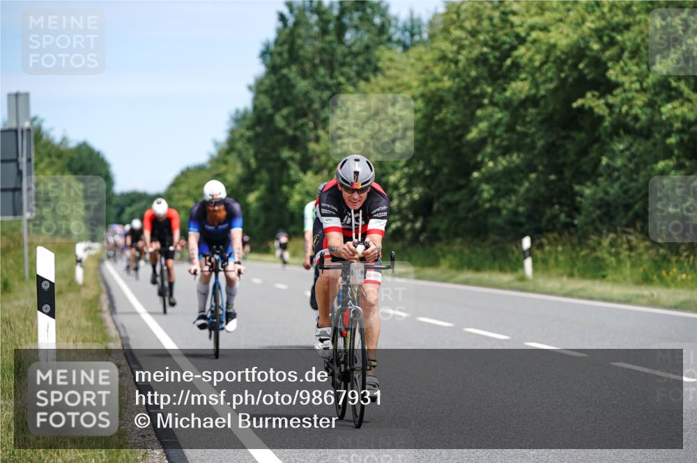 21.06.2026 - Viking Triathlon Michael Burmester http://msf.ph/oto/9867931 21.06.2026 12:21:53 Radfahren 41, 53, 83, 86, 100, 102, 202, 205, 219, 238, 239, 243, 321, 324, 341, 429, 456, 467, 469, 475, 505, 533, 624, 632, 645, 668, 670 meine-sportfotos.de