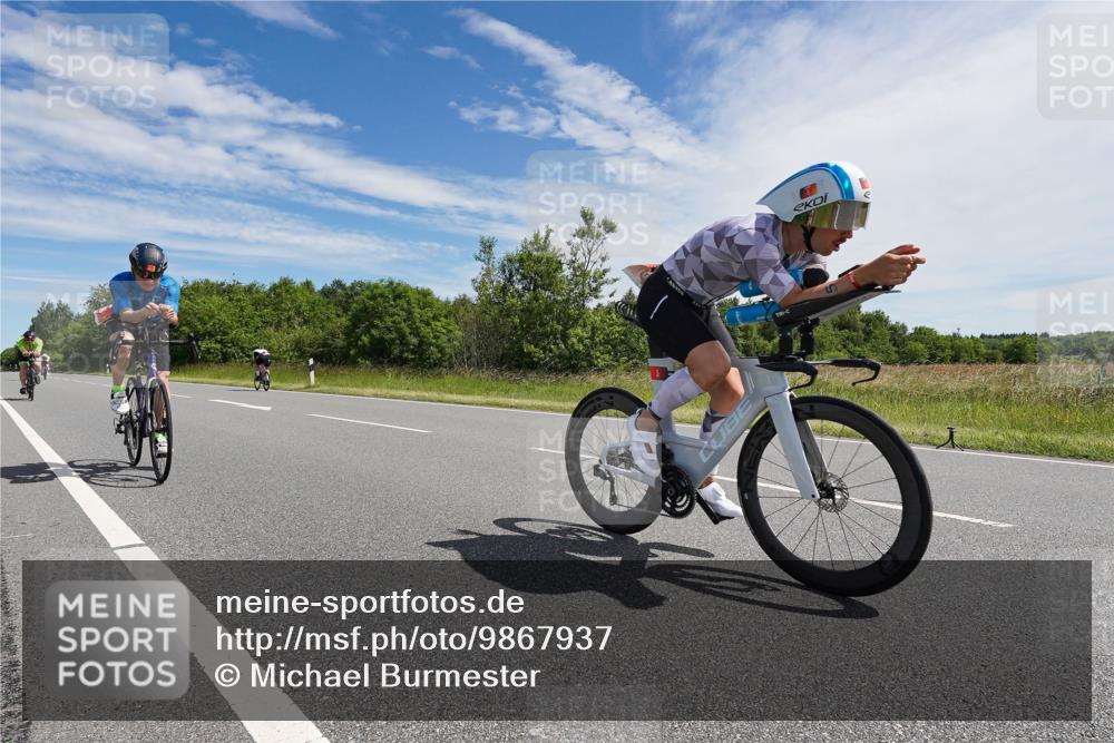 21.06.2026 - Viking Triathlon Michael Burmester http://msf.ph/oto/9867937 21.06.2026 11:43:38 Radfahren 31, 41, 58, 64, 66, 66, 68, 86, 94, 101, 165, 316, 370, 371, 419, 429, 441, 442, 546, 612, 668 meine-sportfotos.de