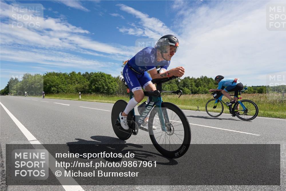 21.06.2026 - Viking Triathlon Michael Burmester http://msf.ph/oto/9867961 21.06.2026 11:43:54 Radfahren 20, 58, 64, 66, 68, 68, 70, 70, 75, 94, 255, 261, 316, 370, 370, 386, 419, 419, 441, 442, 546, 612, 642 meine-sportfotos.de