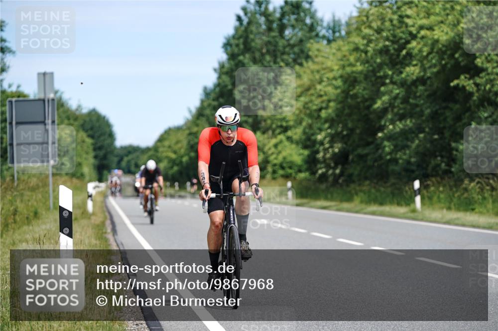 21.06.2026 - Viking Triathlon Michael Burmester http://msf.ph/oto/9867968 21.06.2026 12:21:57 Radfahren 41, 53, 83, 86, 100, 202, 205, 219, 238, 239, 243, 321, 324, 341, 429, 456, 467, 469, 533, 624, 632, 645, 668, 670 meine-sportfotos.de