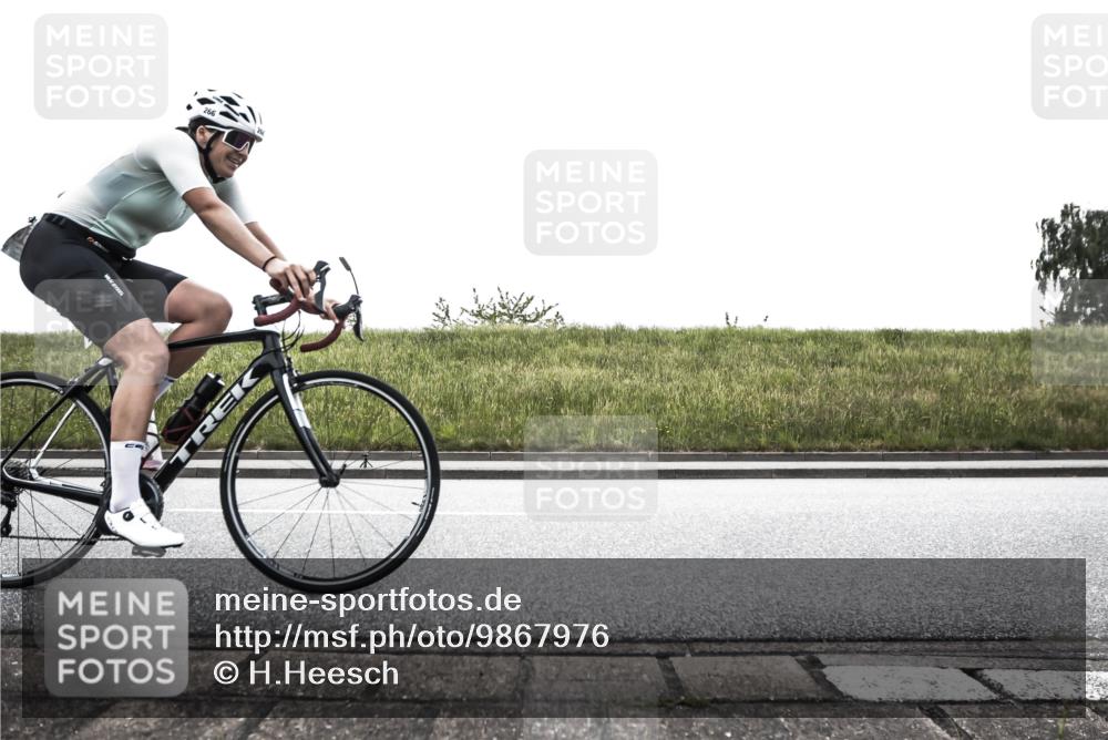 21.06.2026 - 29. Vierlanden-Triathlon H.Heesch http://msf.ph/oto/9867976 21.06.2026 10:42:55 Radfahren 91, 217, 266, 338 meine-sportfotos.de