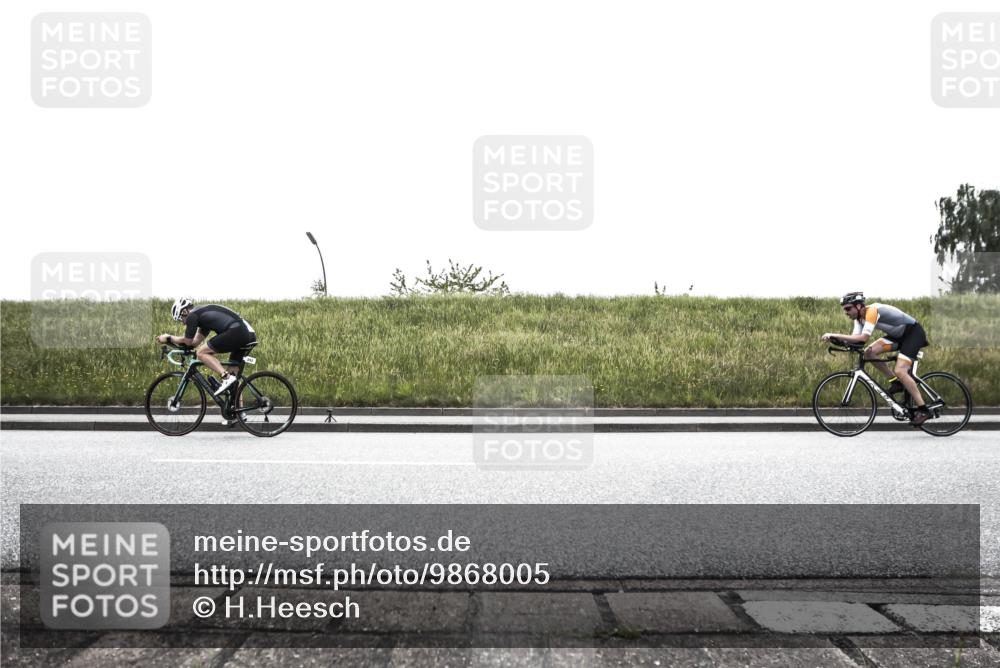 21.06.2026 - 29. Vierlanden-Triathlon H.Heesch http://msf.ph/oto/9868005 21.06.2026 10:43:23 Radfahren 96, 130, 167, 187, 259, 392, 443, 447, 448, 467 meine-sportfotos.de