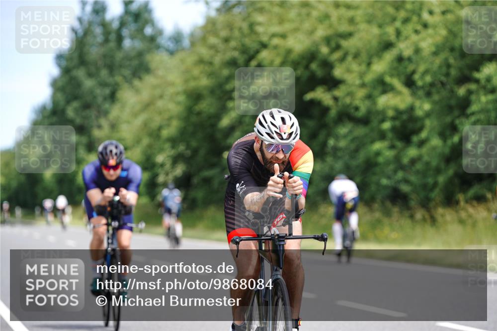 21.06.2026 - Viking Triathlon Michael Burmester http://msf.ph/oto/9868084 21.06.2026 12:22:25 Radfahren 94, 132, 142, 192, 262, 279, 318, 329, 369, 442, 523, 548, 606, 644 meine-sportfotos.de