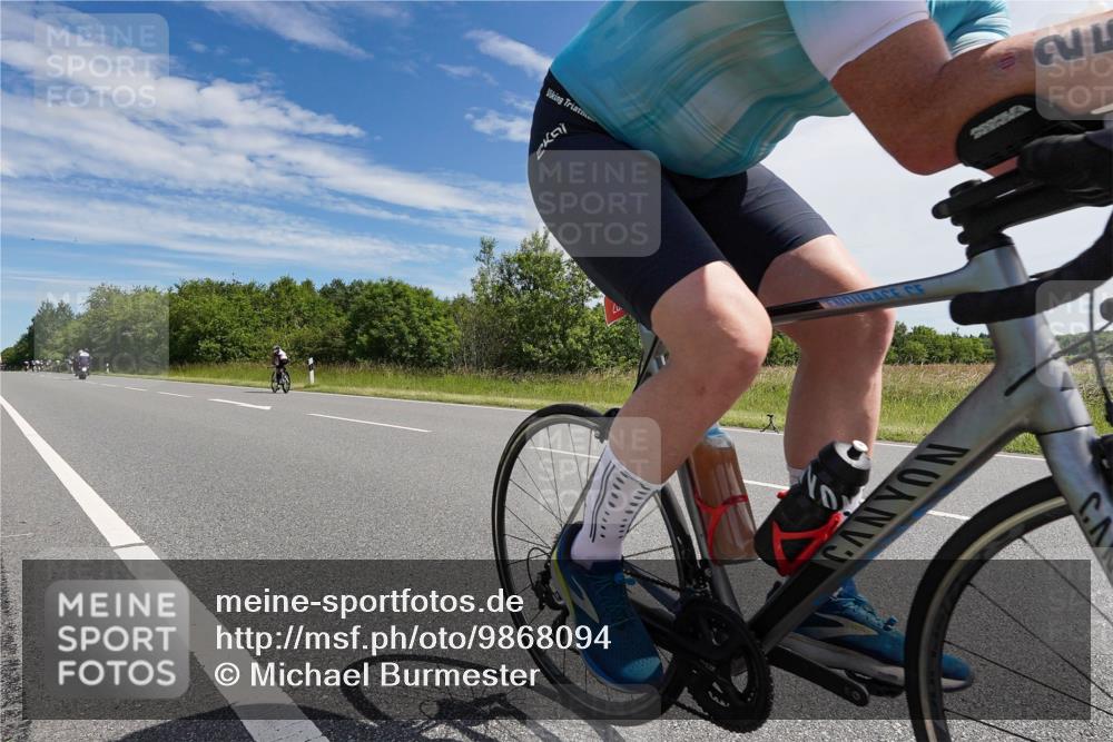 21.06.2026 - Viking Triathlon Michael Burmester http://msf.ph/oto/9868094 21.06.2026 11:44:32 Radfahren 44, 56, 166, 199, 211, 252, 266, 282, 348, 387, 411, 548, 561, 608, 613, 643 meine-sportfotos.de