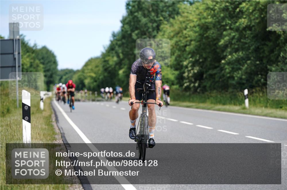 21.06.2026 - Viking Triathlon Michael Burmester http://msf.ph/oto/9868128 21.06.2026 12:22:31 Radfahren 94, 132, 134, 142, 158, 192, 262, 279, 318, 329, 442, 523, 548, 577, 630, 644 meine-sportfotos.de