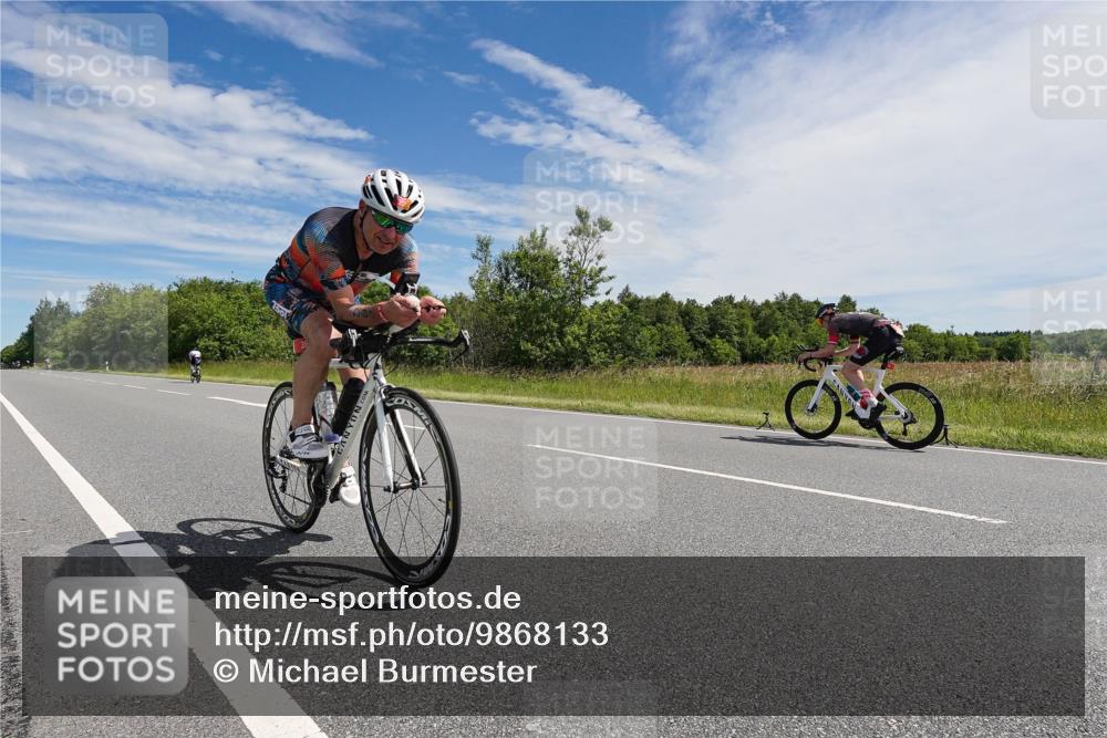 21.06.2026 - Viking Triathlon Michael Burmester http://msf.ph/oto/9868133 21.06.2026 11:44:58 Radfahren 63, 99, 113, 162, 198, 257, 382, 460, 522 meine-sportfotos.de