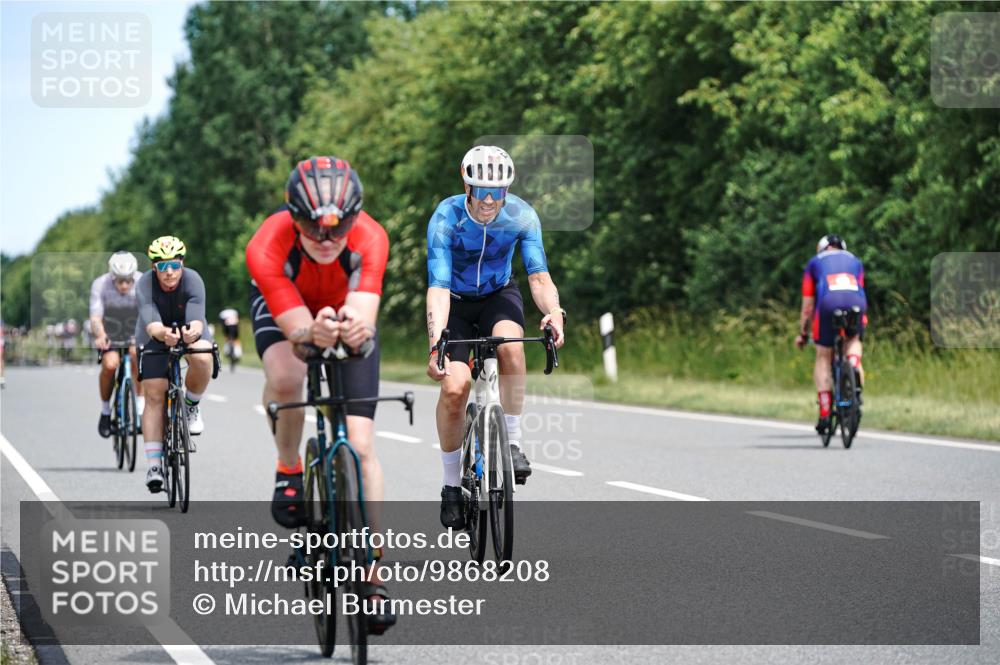 21.06.2026 - Viking Triathlon Michael Burmester http://msf.ph/oto/9868208 21.06.2026 12:22:45 Radfahren 132, 134, 142, 158, 279, 329, 364, 436, 442, 577, 602, 630 meine-sportfotos.de