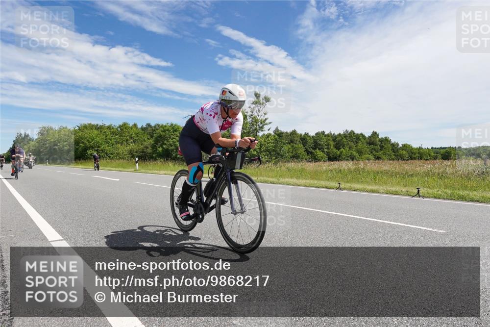 21.06.2026 - Viking Triathlon Michael Burmester http://msf.ph/oto/9868217 21.06.2026 11:45:57 Radfahren 60, 111, 138, 186, 186, 212, 227, 227, 245, 495, 532, 532, 541, 562 meine-sportfotos.de