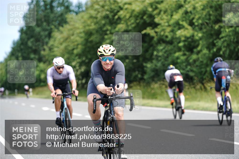 21.06.2026 - Viking Triathlon Michael Burmester http://msf.ph/oto/9868225 21.06.2026 12:22:46 Radfahren 134, 142, 158, 279, 329, 364, 436, 442, 577, 602, 630 meine-sportfotos.de