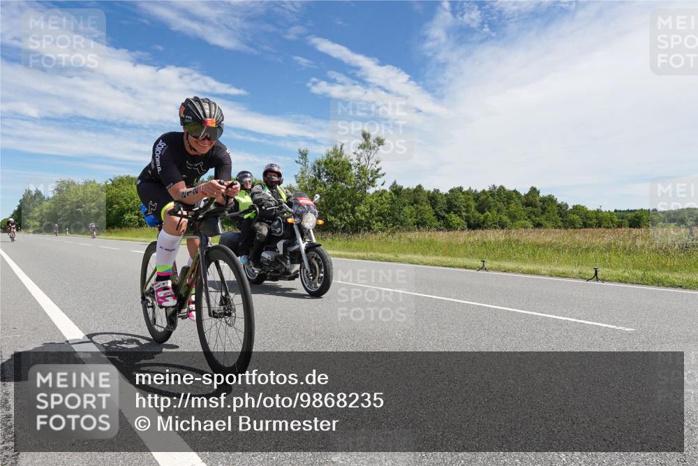 21.06.2026 - Viking Triathlon Michael Burmester http://msf.ph/oto/9868235 21.06.2026 11:46:01 Radfahren 39, 60, 111, 186, 186, 212, 227, 227, 245, 495, 532, 532, 541, 562, 615, 664 meine-sportfotos.de