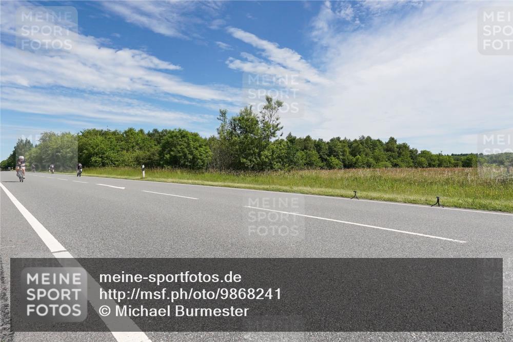 21.06.2026 - Viking Triathlon Michael Burmester http://msf.ph/oto/9868241 21.06.2026 11:46:02 Radfahren 39, 60, 111, 186, 212, 227, 227, 245, 495, 532, 532, 541, 562, 615, 664 meine-sportfotos.de