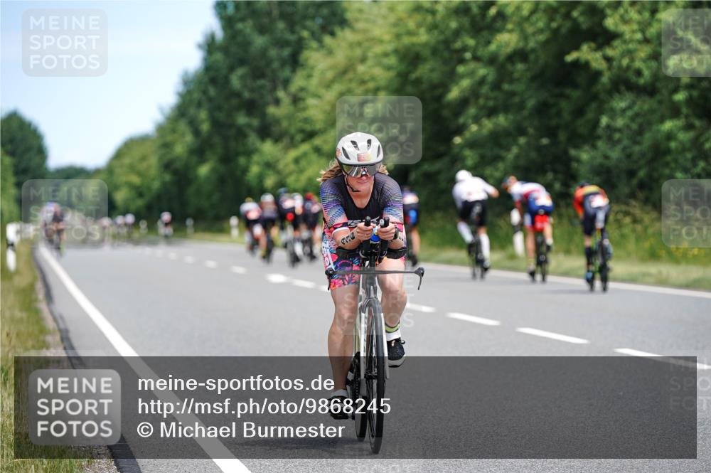 21.06.2026 - Viking Triathlon Michael Burmester http://msf.ph/oto/9868245 21.06.2026 12:22:53 Radfahren 134, 158, 258, 364, 436, 577, 602, 630 meine-sportfotos.de