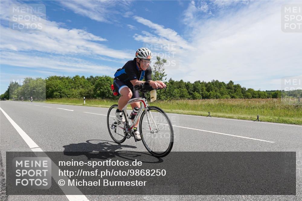 21.06.2026 - Viking Triathlon Michael Burmester http://msf.ph/oto/9868250 21.06.2026 11:46:04 Radfahren 39, 60, 111, 186, 212, 227, 227, 245, 495, 532, 541, 562, 615, 664 meine-sportfotos.de