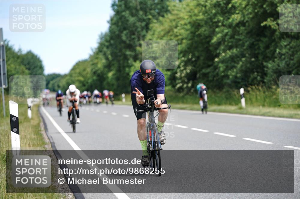 21.06.2026 - Viking Triathlon Michael Burmester http://msf.ph/oto/9868255 21.06.2026 12:23:03 Radfahren 258, 364, 407, 436, 470, 602 meine-sportfotos.de