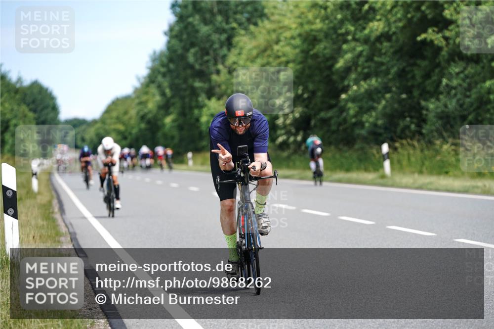 21.06.2026 - Viking Triathlon Michael Burmester http://msf.ph/oto/9868262 21.06.2026 12:23:03 Radfahren 258, 364, 407, 436, 470, 602 meine-sportfotos.de