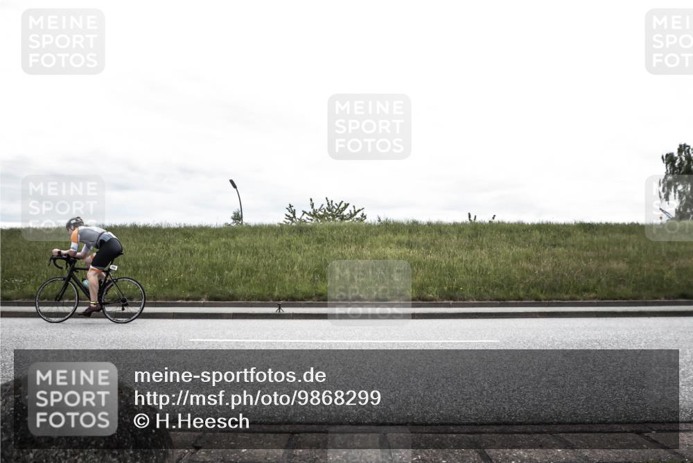 21.06.2026 - 29. Vierlanden-Triathlon H.Heesch http://msf.ph/oto/9868299 21.06.2026 12:13:39 Radfahren 270, 715, 724, 855 meine-sportfotos.de