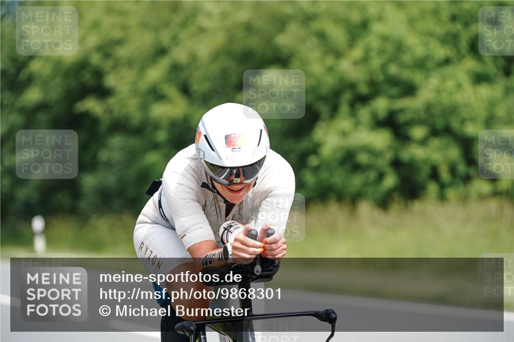 21.06.2026 - Viking Triathlon Michael Burmester http://msf.ph/oto/9868301 21.06.2026 12:23:08 Radfahren 258, 407, 470, 602 meine-sportfotos.de