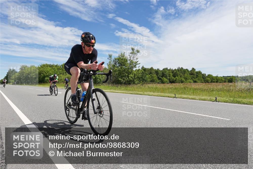 21.06.2026 - Viking Triathlon Michael Burmester http://msf.ph/oto/9868309 21.06.2026 11:46:55 Radfahren 119, 169, 237, 241, 280, 315, 355, 365, 426, 462, 565, 655 meine-sportfotos.de