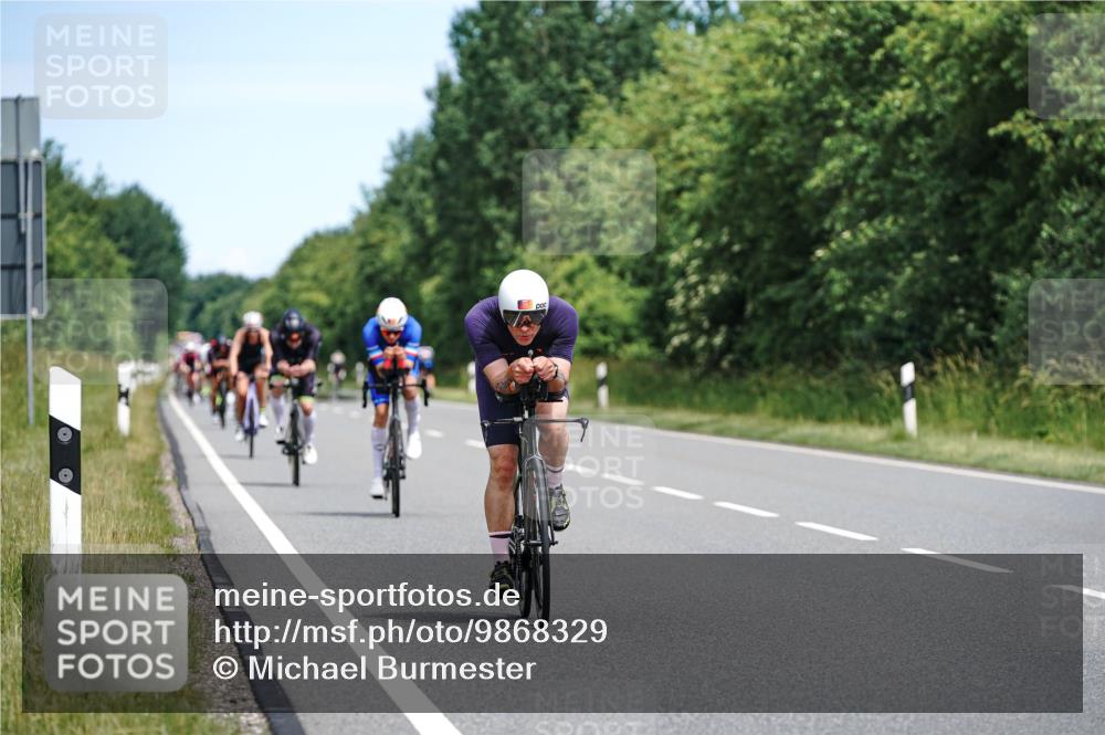 21.06.2026 - Viking Triathlon Michael Burmester http://msf.ph/oto/9868329 21.06.2026 12:23:31 Radfahren 8, 16, 65, 73, 98, 103, 119, 126, 136, 165, 177, 223, 225, 256, 256, 280, 380, 388, 457, 527, 546, 563, 569, 605, 615, 634, 654 meine-sportfotos.de